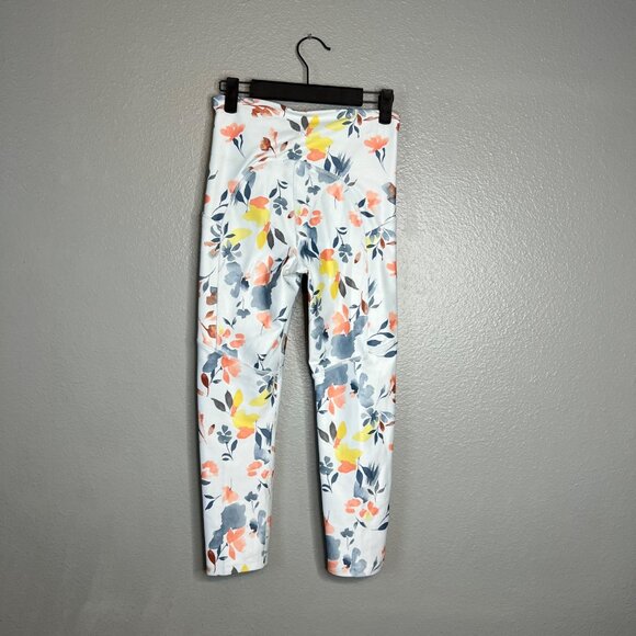 Marika Mid Calf Capri Legging‎ Size S Floral Cell Pocket 22" Inseam NWT - Picture 5 of 8